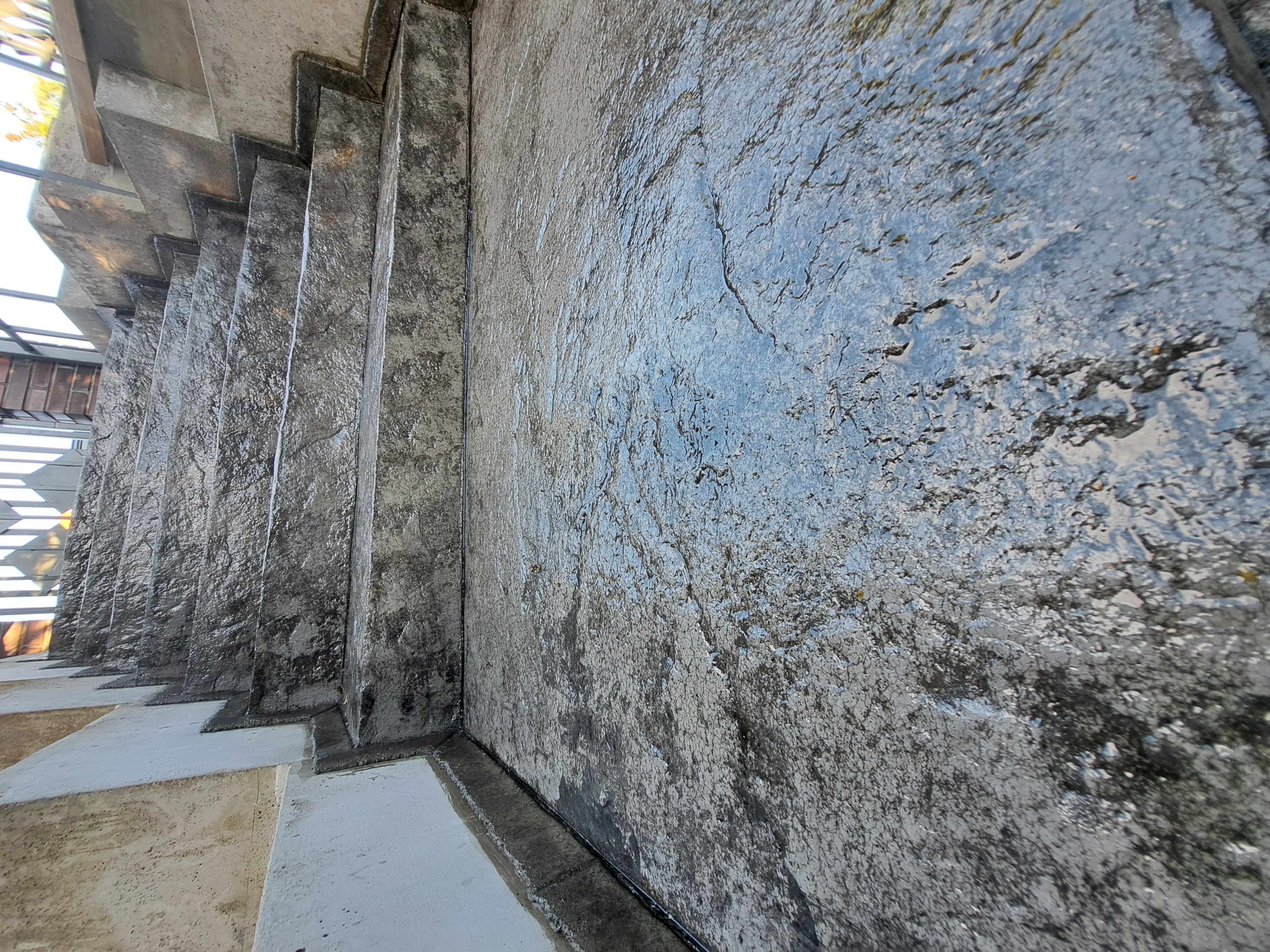 Beton Stemplowany Cienko-Warstwowy